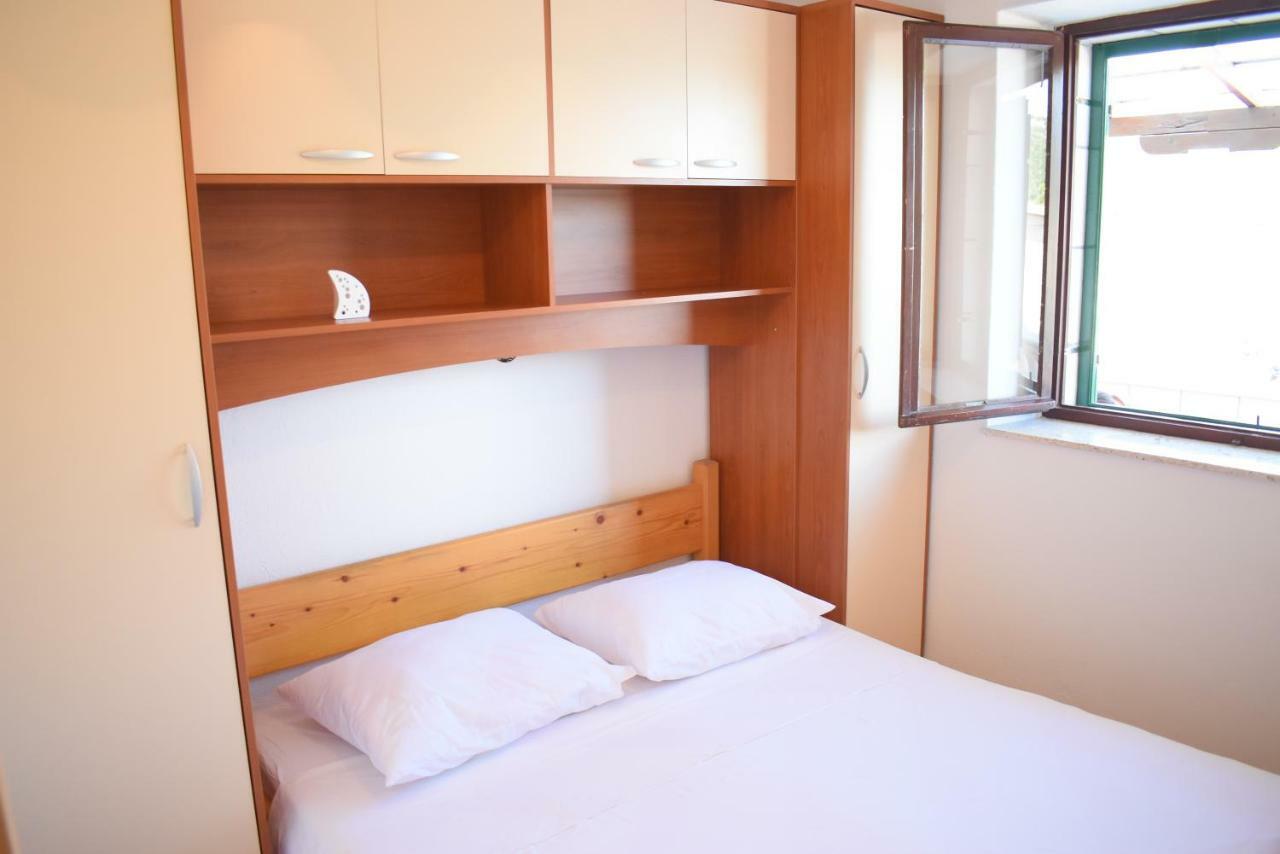 Apartment Martinic Пучишча Экстерьер фото